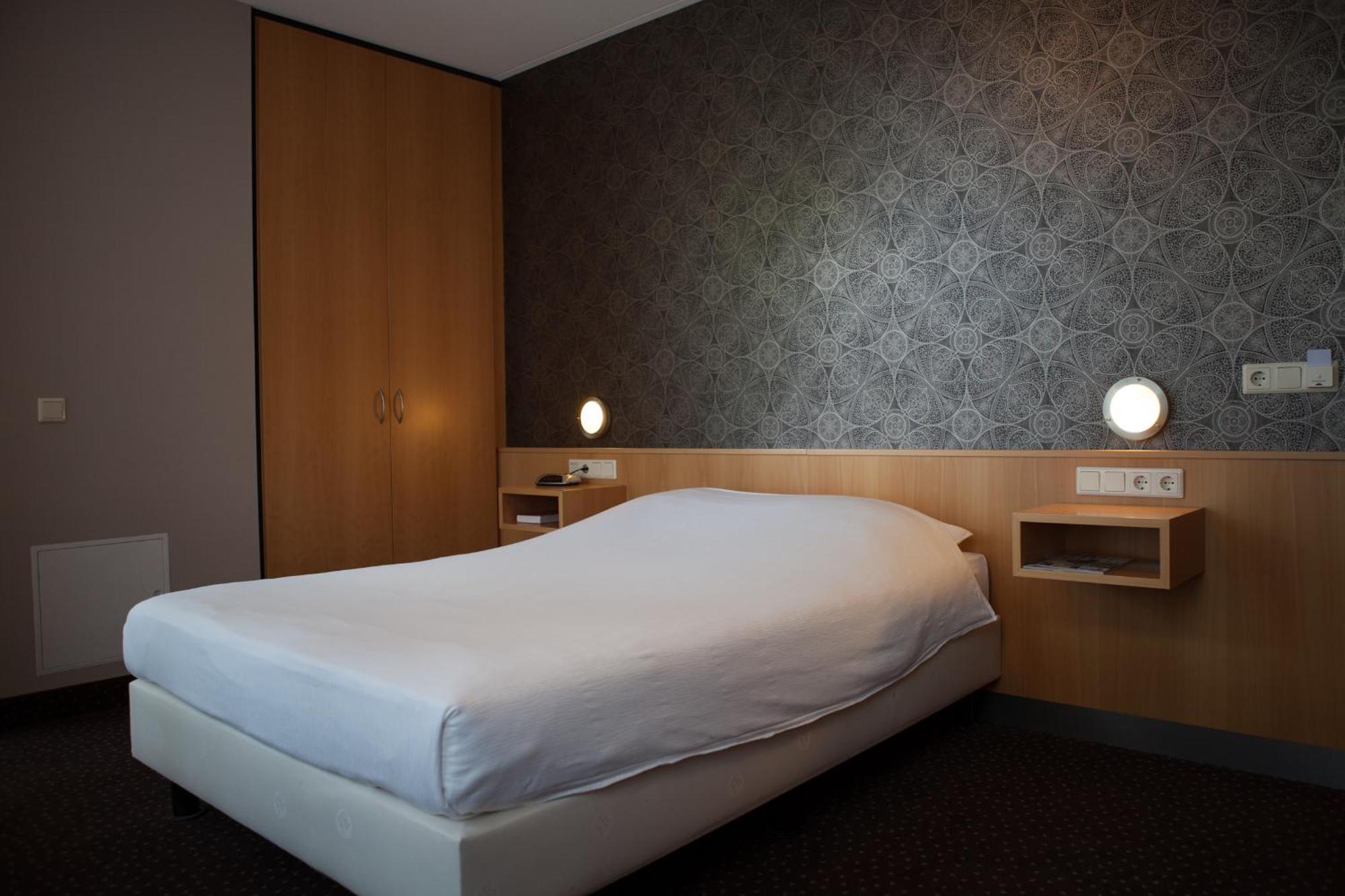 Hotel アールスメール エクステリア 写真